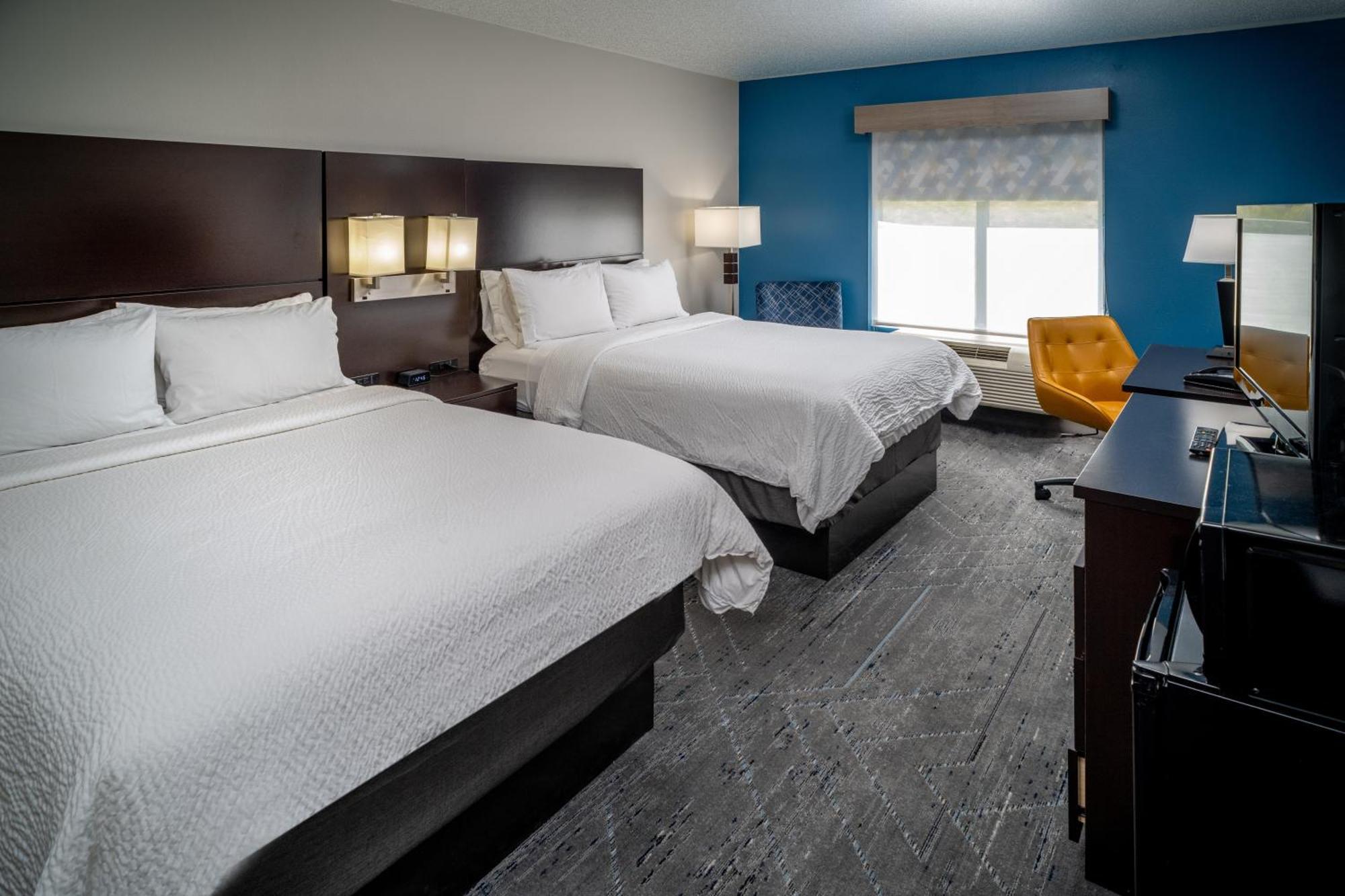 Holiday Inn Express & Suites Cross Lanes By Ihg Exterior foto